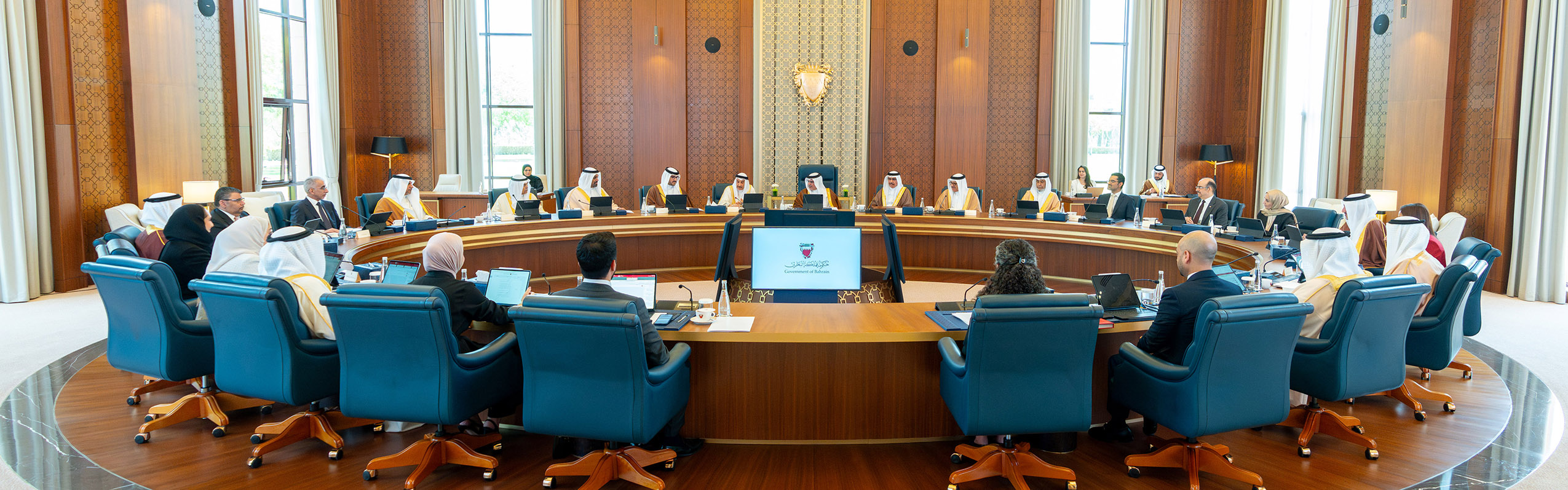 سمو ولي العهد رئيس مجلس الوزراء يترأس الاجتماع الاعتيادي الأسبوعي لمجلس الوزراء